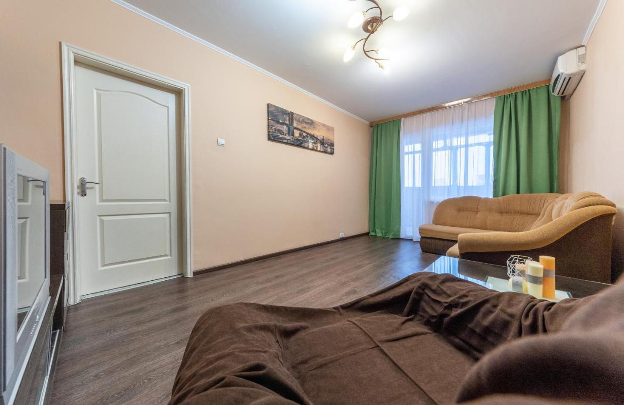 Уютная Квартира Для Семьи На Оболони Apartment Kiev Luaran gambar
